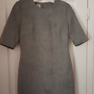 STYLISH!  Anne Klein tufted dove grey dress size 8If